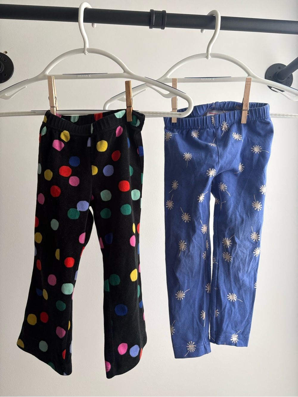 Hanna Andersson Girls' Set of Multicolor Polka Dot Flare,Blue Starburst Leggings